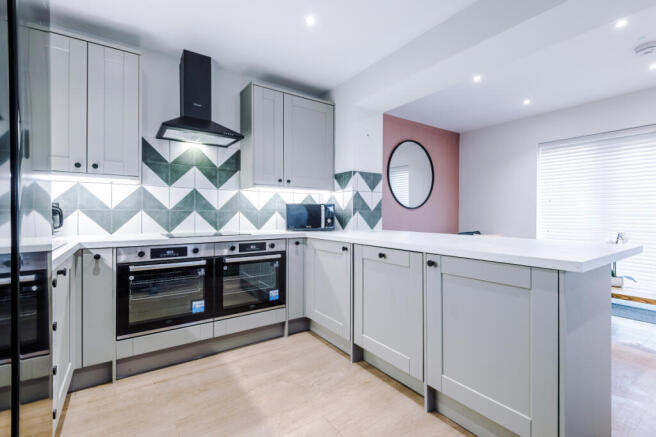 6 Capricorn Way, Kitchen, 4