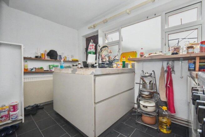 2 bed Semi-Detached for sale Image 9