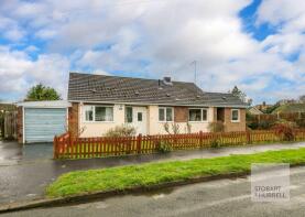 82, Grange Close, Hoveton NR12 8EB