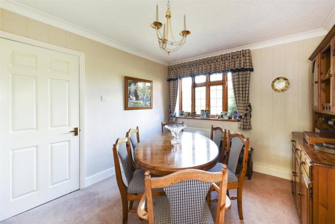 2 Oast Lane, TN10 3AQ  006.jpg