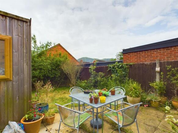 garden1.jpg