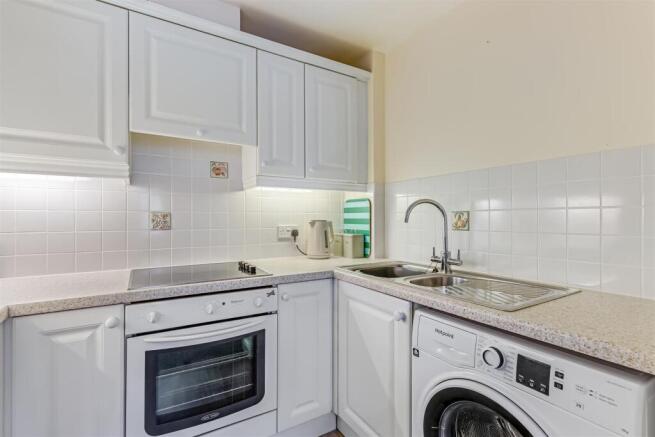 1 bed Apartment for sale Image 7