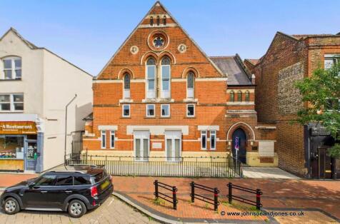 Stanway Place, Chertsey, Surrey, KT16