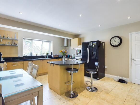 Dining Kitchen.jpg