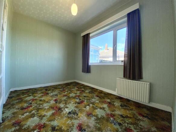 3 bed Semi-Detached for sale Image 6