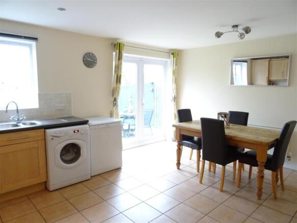 Fitted Dining Kitchen