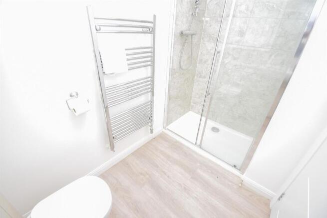 BEDROOM ONE EN-SUITE SHOWER ROOM-2..jpg