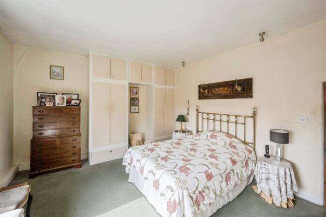 4 bed Character Property for sale Image 10