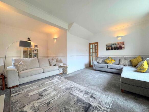 3 bed Bungalow for sale Image 6