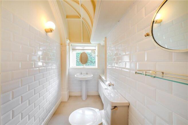 2 bed Apartment for sale Image 9