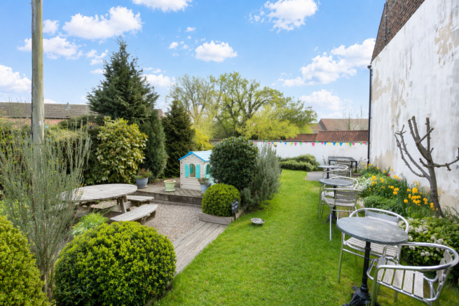 Town House for sale Image 9