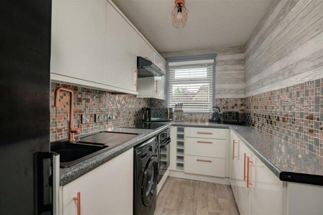 12 Coldstream Drive Dundee-5.jpg