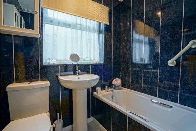 2 bed Bungalow for sale Image 9