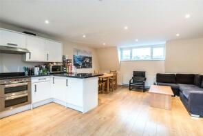72a, Warwick Way, London SW1V 1RZ
