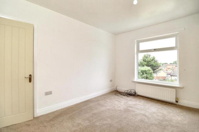 3 bed Semi-Detached for sale Image 10