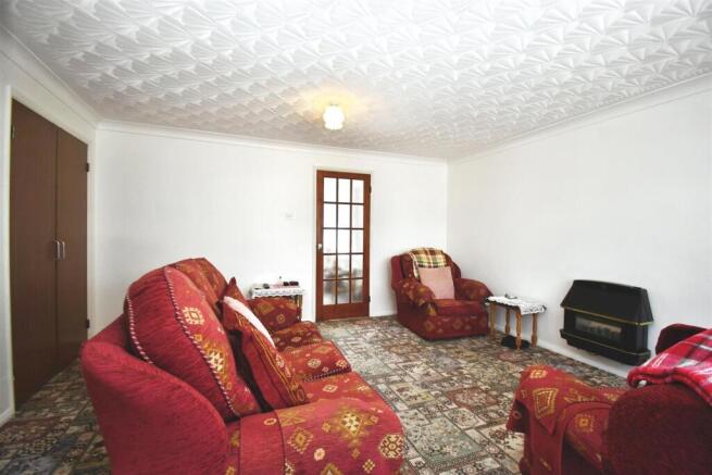 3 bed Semi-Detached for sale Image 6