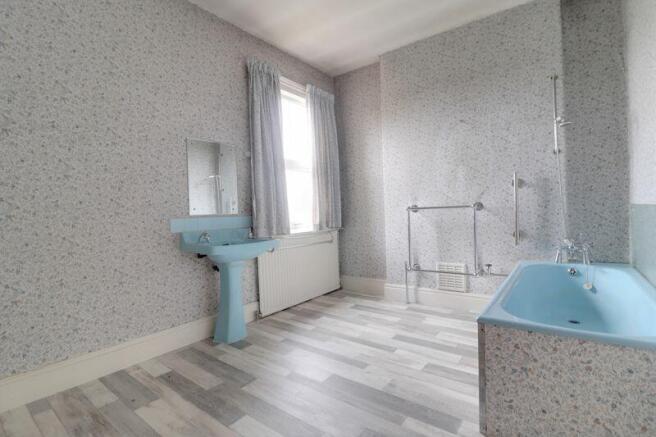 Large Bathroom