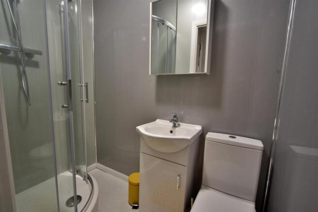 1 bed Apartment to rent Image 5