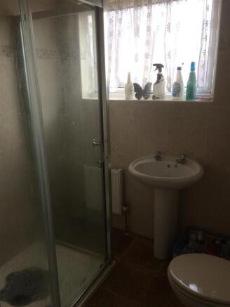 Upstairs Bathroom.JP