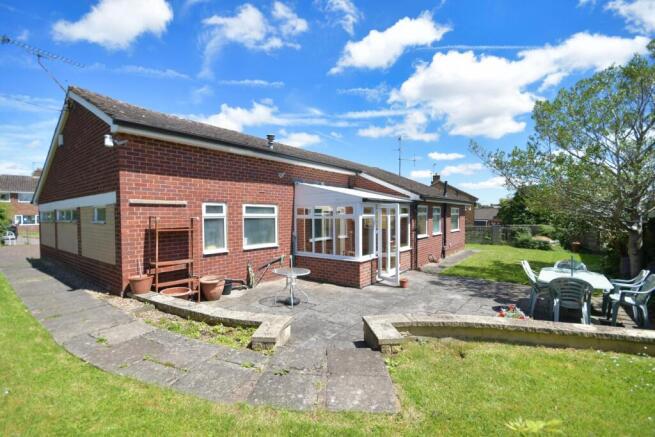 3 bed Detached Bungalow for sale Image 4