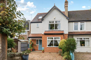 2, Shaftesbury Avenue, New Barnet, Barnet EN5 5JA