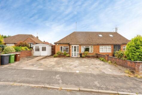 Heather Rise, Bushey