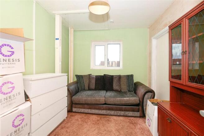 3 bed Semi-Detached for sale Image 4