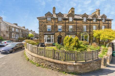 Queens Road, Buxton, SK17