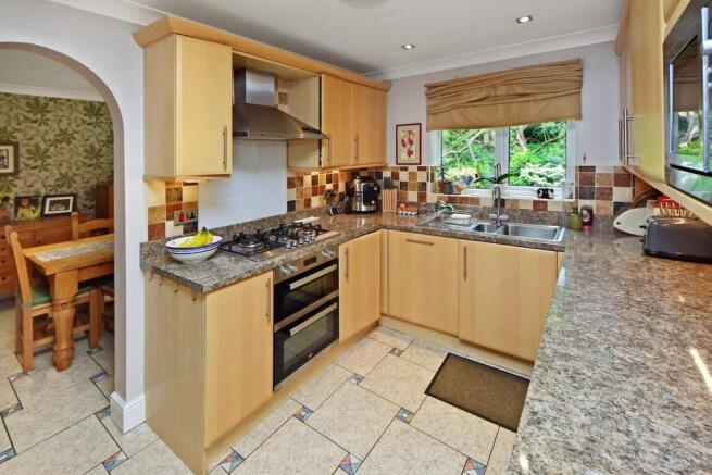 Hinton Manor Court, Woodford Halse, Daventry, NN11 photo 4