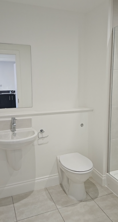 1 bed Apartment to rent Image 6