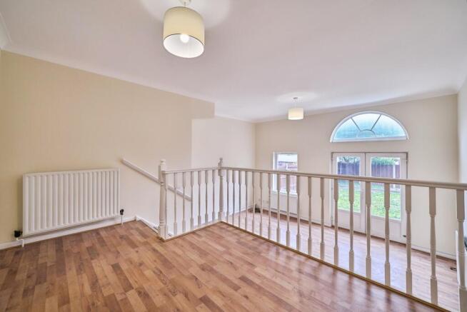 Nutmeg Close, London, E16 photo 4