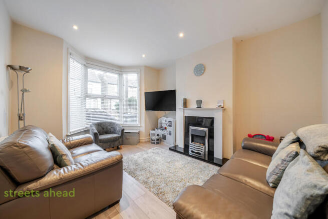 28cabd90-3ae9-43a...