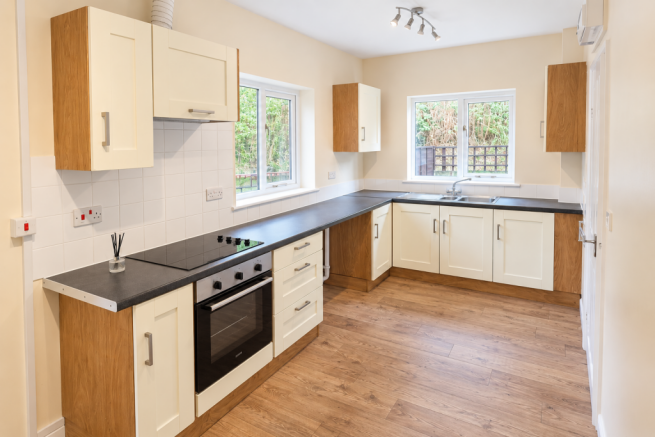 1 More House - Kitchen