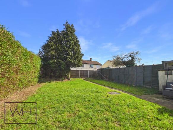 CAM04980G0-PR0128-ST