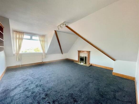 Living Room.jpg