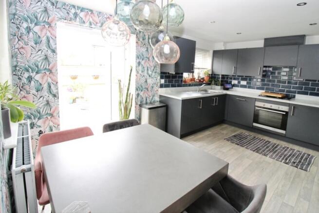 3 bed Detached for sale Image 7