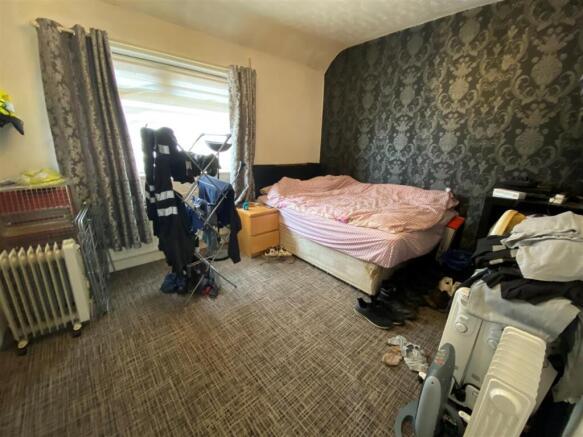 bed 1.jpg