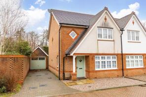 4, Whalebone Wood Road, Crawley RH11 9GE