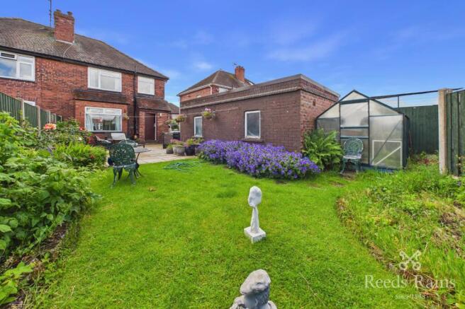 3 bed Semi-Detached for sale Image 12