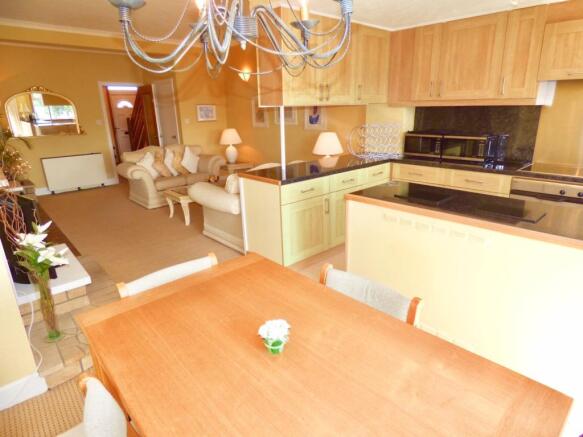 Dining Room/Kitchen