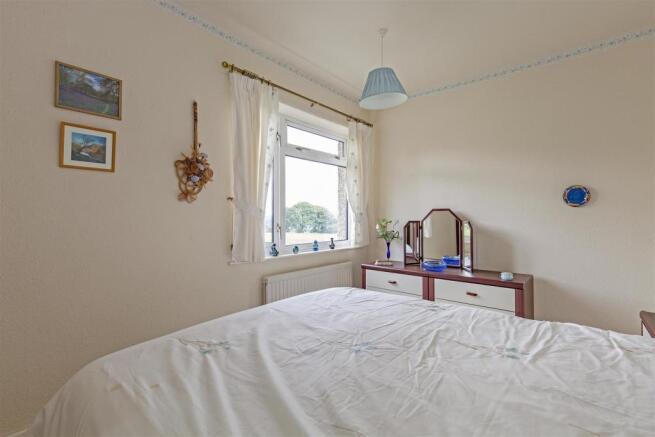 Bedroom 1-3.jpg