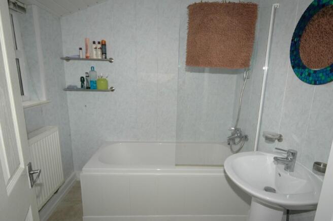 G/F BATHROOM