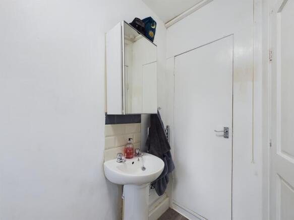 CAM02668G0-PR0073-STILL006
