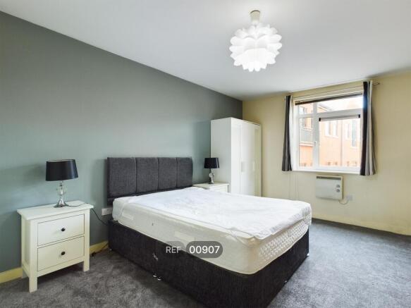 2 bed Apartment to rent Image 7