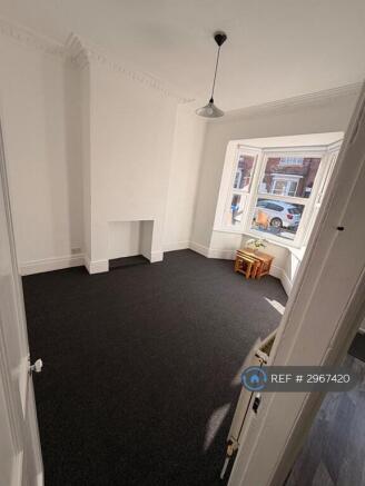 3 bed Terraced to rent Image 4