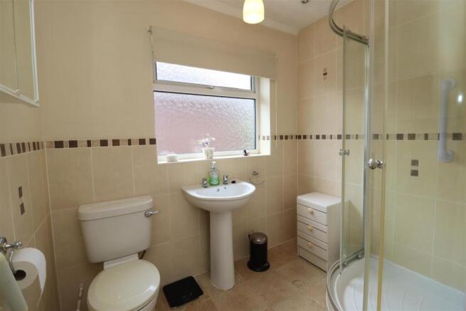 3 bed Detached Bungalow for sale Image 9