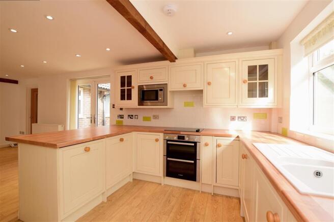 Kitchen /Dining Room