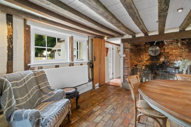 End Cottage-9.jpg