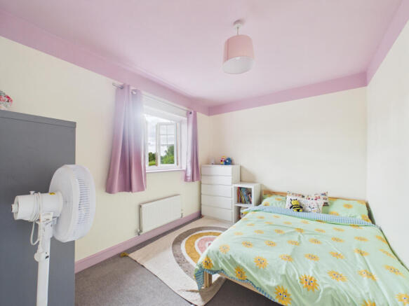 3 bed Semi-Detached for sale Image 10
