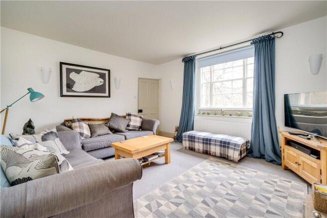 4 bed Semi-Detached for sale Image 7